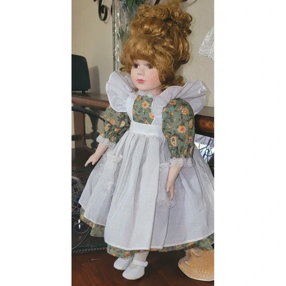 Vintage Porcelain Doll Victorian Style Green Floral Dress Apron Detailed  Artwork